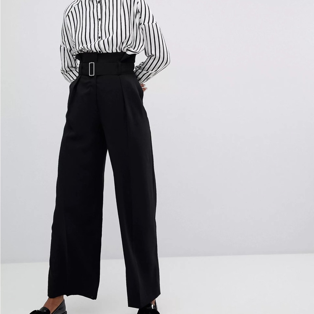 NWT Monki Belt Detail Tailored Pants